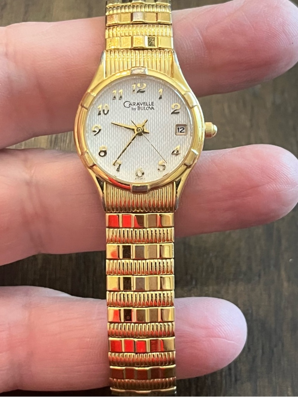 BULOVA: Elegant Caravelle Women's Watch Great Condition: Flex Band New Battery